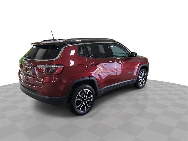 Photo of 2022 Velvet Red Pearlcoat Jeep Compass