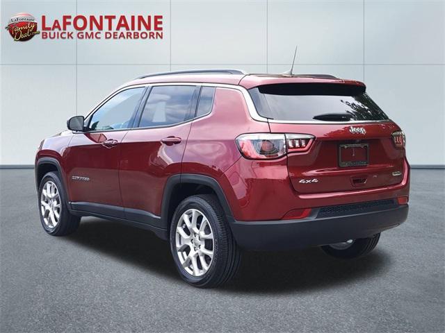 Photo of 2022 Velvet Red Pearlcoat Jeep Compass