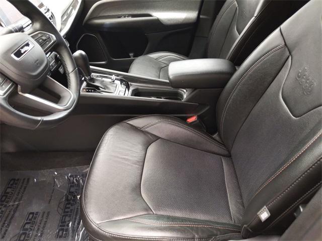 Photo of 2022 Velvet Red Pearlcoat Jeep Compass