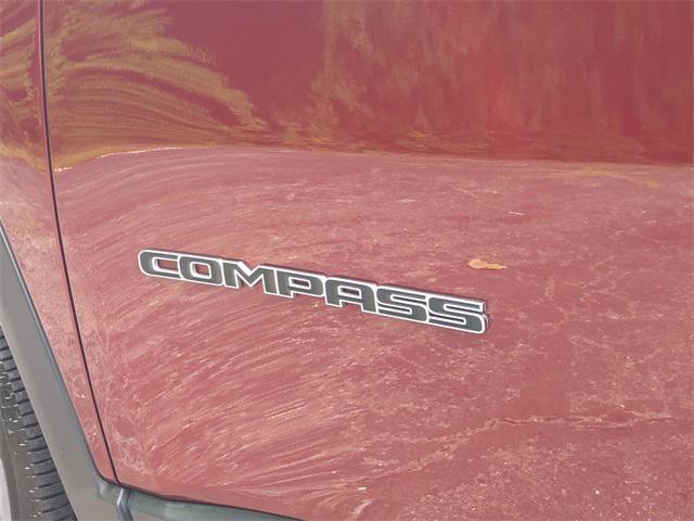 Photo of 2022 Velvet Red Pearlcoat Jeep Compass
