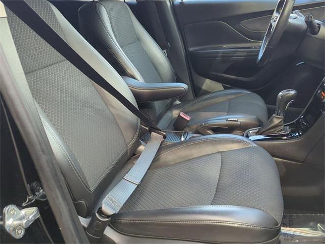 Photo of 2022 Ebony Twilight Metallic Buick Encore