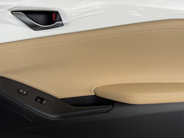 Photo of 2025 Snowflake White Pearl Mica Mazda MX-5 Miata