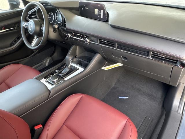 Photo of 2025 Polymetal Gray Metallic Mazda Mazda3