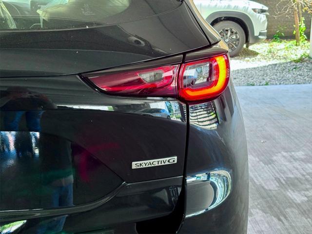 Photo of 2025 Jet Black Mica Mazda CX-5