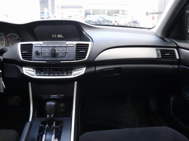 Photo of 2013 Crystal Black Pearl Honda Accord