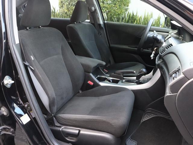 Photo of 2013 Crystal Black Pearl Honda Accord