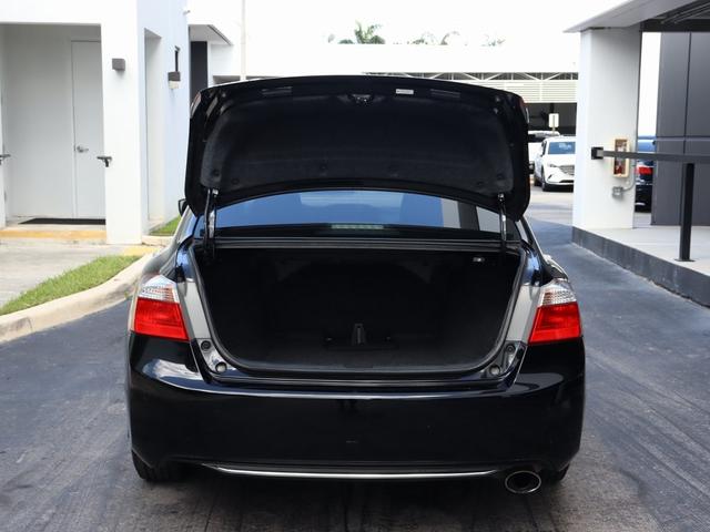 Photo of 2013 Crystal Black Pearl Honda Accord