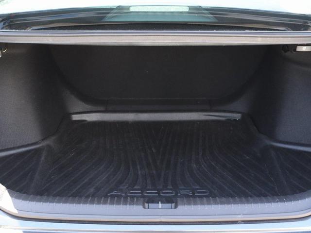 Photo of 2023 Meteorite Gray Metallic Honda Accord