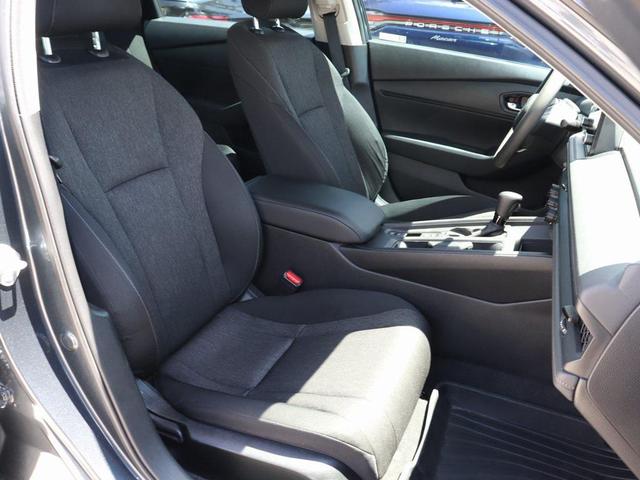 Photo of 2023 Meteorite Gray Metallic Honda Accord