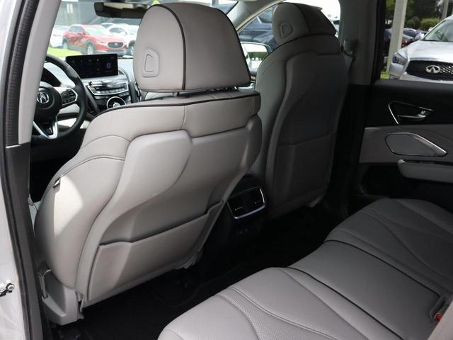 Photo of 2019 Lunar Silver Metallic Acura RDX