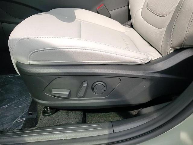 Photo of 2025 Sage Gray Hyundai SANTA CRUZ
