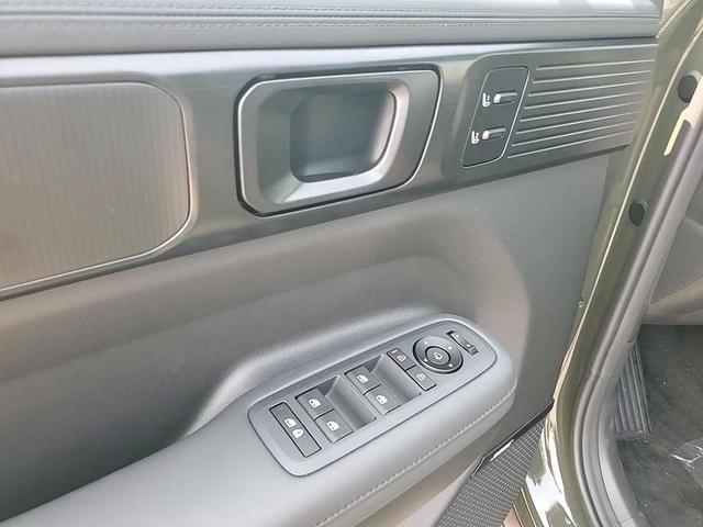 Photo of 2026 Green Hyundai SANTA FE HEV