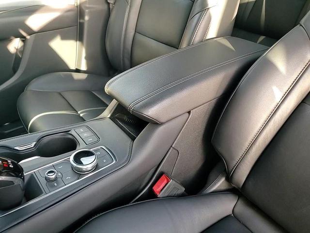 Photo of 2022 Crystal White Tri-Coat Cadillac XT4