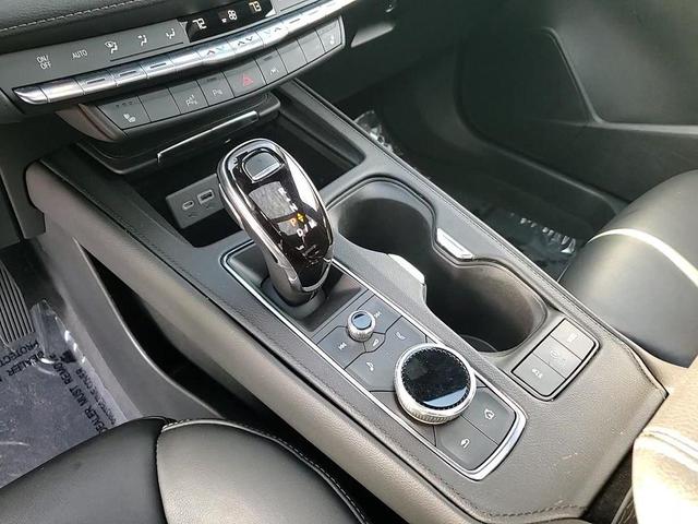 Photo of 2022 Crystal White Tri-Coat Cadillac XT4