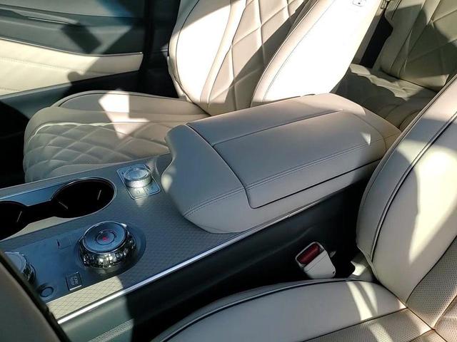 Photo of 2025 Capri Blue Genesis GV80