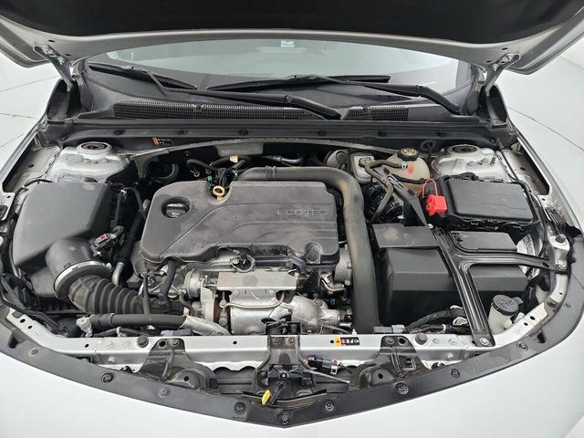 Photo of 2018 Silver Chevrolet Malibu