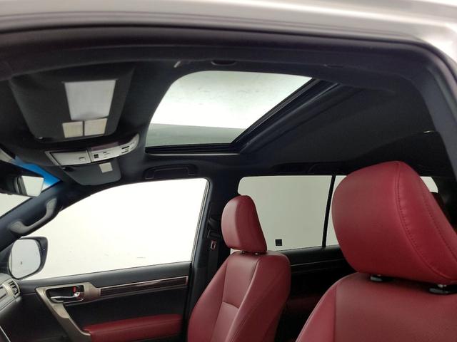 Photo of 2021 White Lexus GX 460