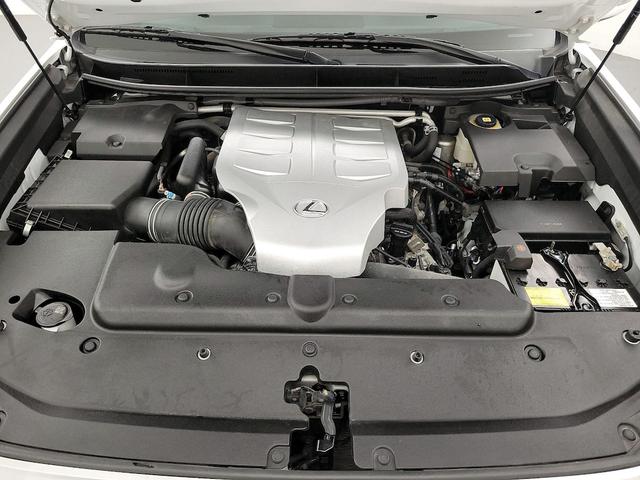 Photo of 2021 White Lexus GX 460