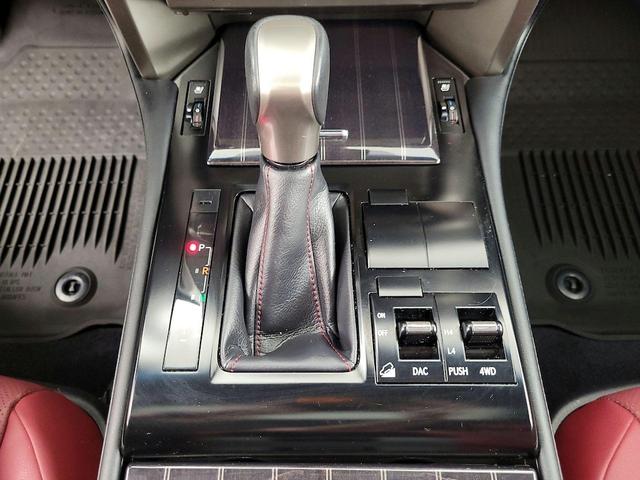Photo of 2021 White Lexus GX 460