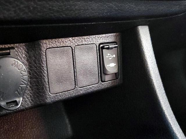 Photo of 2015 Gray Toyota Corolla