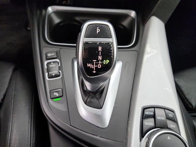 Photo of 2015 White BMW 328