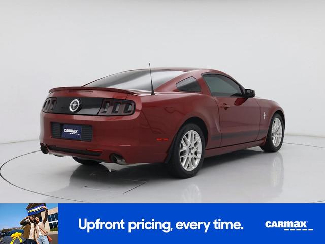 Photo of 2014 Red Ford Mustang