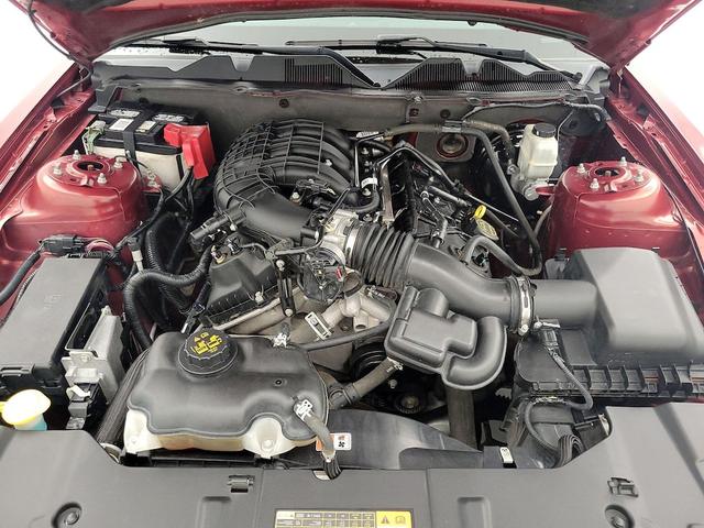 Photo of 2014 Red Ford Mustang
