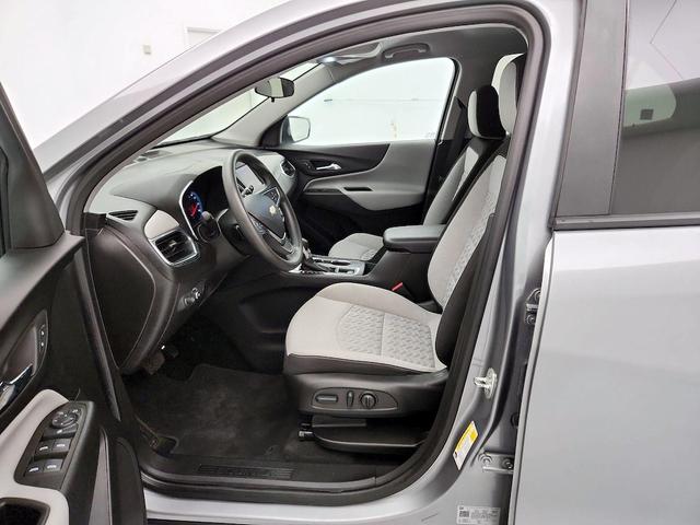 Photo of 2023 Gray Chevrolet Equinox