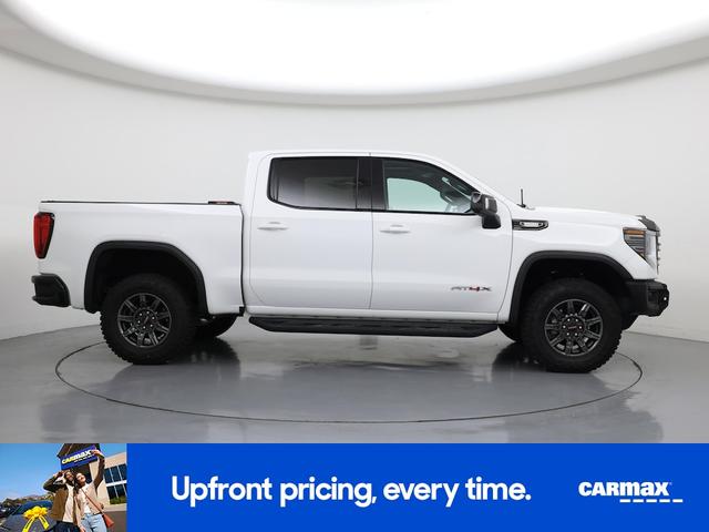 Photo of 2024 White GMC Sierra 1500