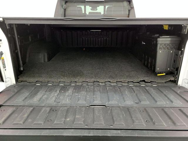 Photo of 2024 White GMC Sierra 1500