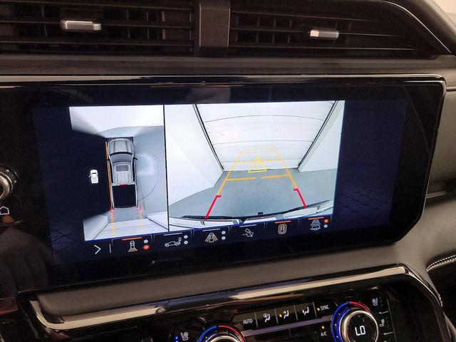 Photo of 2024 White GMC Sierra 1500