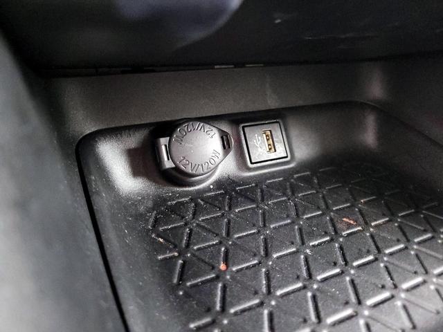 Photo of 2023 Silver Toyota RAV4