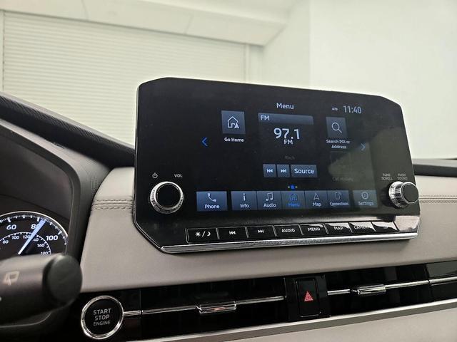 Photo of 2022 Black Mitsubishi Outlander
