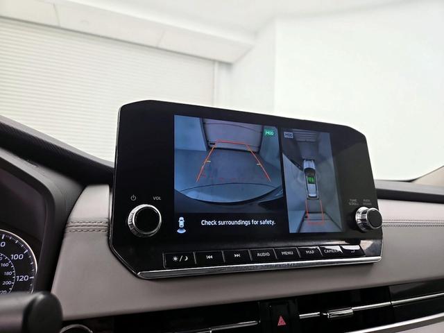 Photo of 2022 Black Mitsubishi Outlander