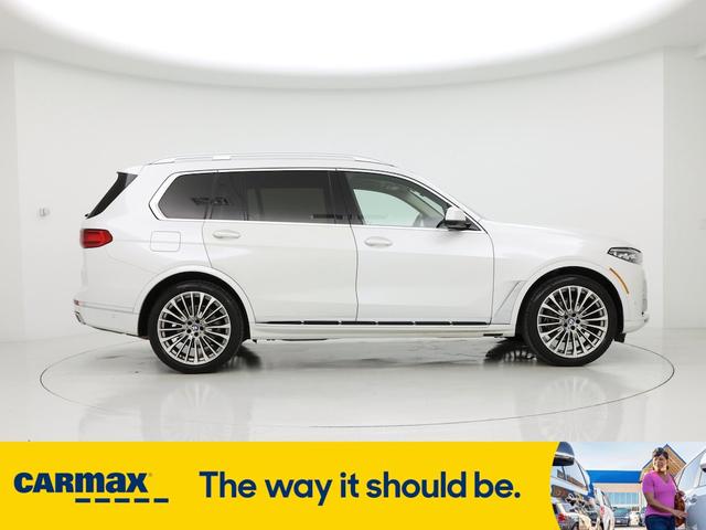 Photo of 2021 White BMW X7