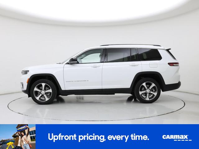 Photo of 2023 White Jeep Grand Cherokee L