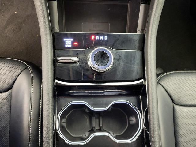 Photo of 2023 White Jeep Grand Cherokee L