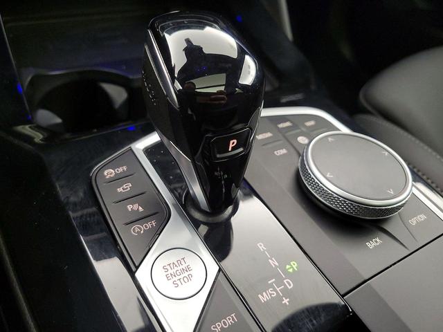 Photo of 2024 Black BMW X4