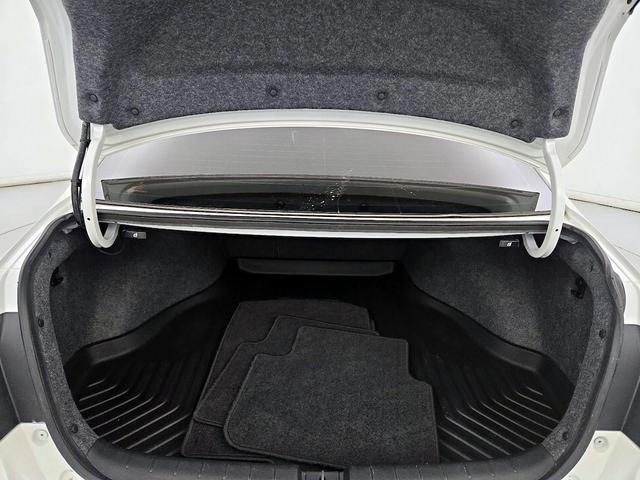 Photo of 2017 White Honda Accord