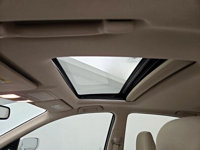 Photo of 2017 White Honda Accord