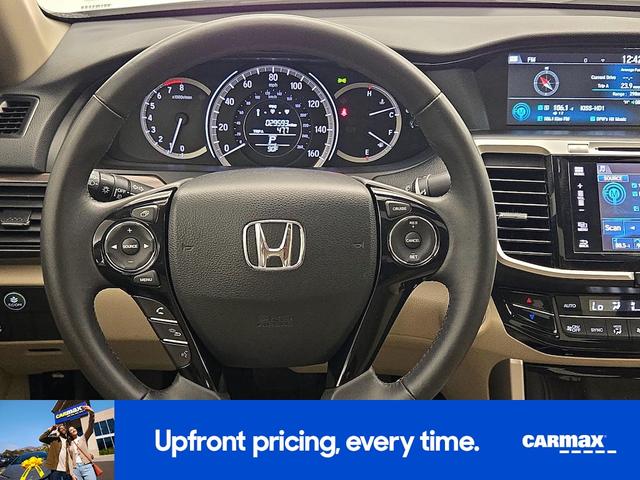 Photo of 2017 White Honda Accord