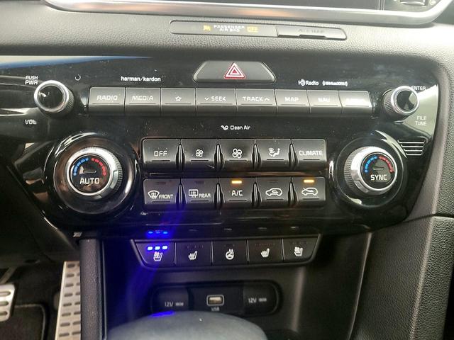 Photo of 2021 Silver Kia Sportage
