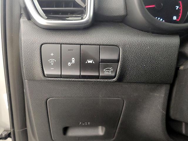 Photo of 2021 Silver Kia Sportage