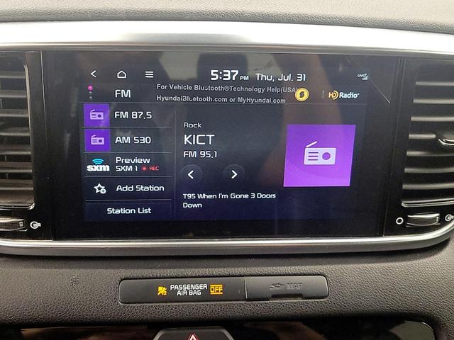Photo of 2021 Silver Kia Sportage