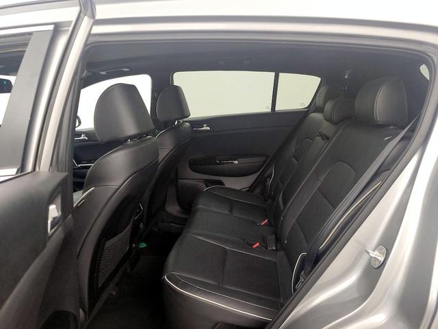 Photo of 2021 Silver Kia Sportage