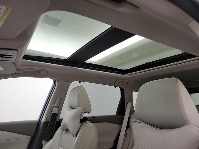Photo of 2021 Blue Nissan Rogue