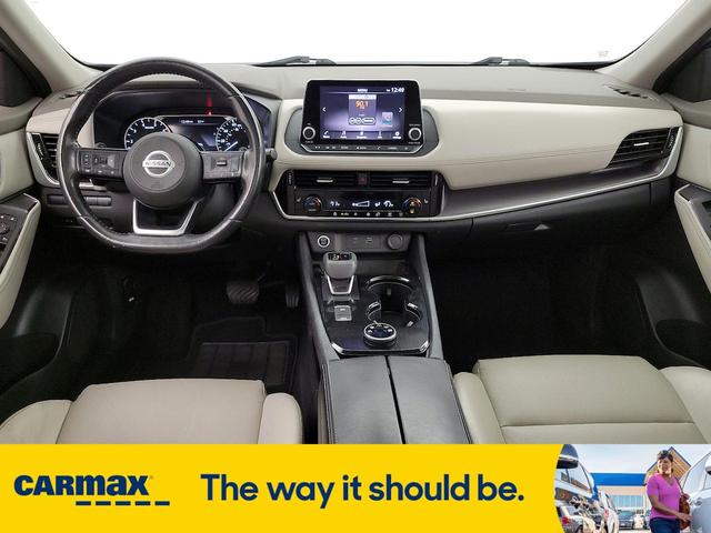 Photo of 2021 Blue Nissan Rogue