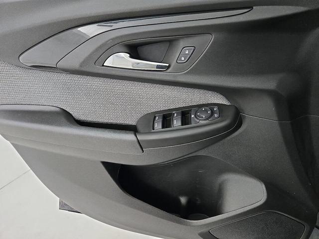 Photo of 2023 Black Chevrolet Trailblazer