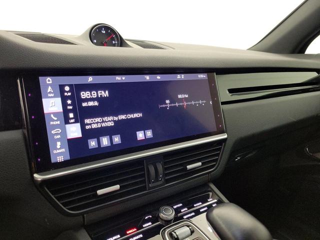 Photo of 2021 Black Porsche Cayenne