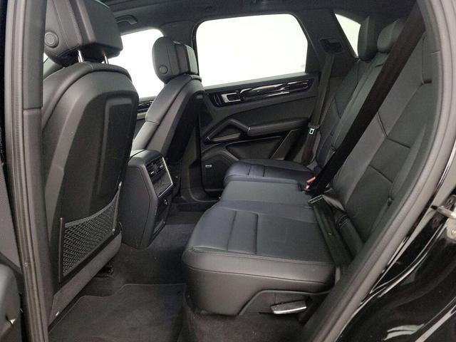 Photo of 2021 Black Porsche Cayenne